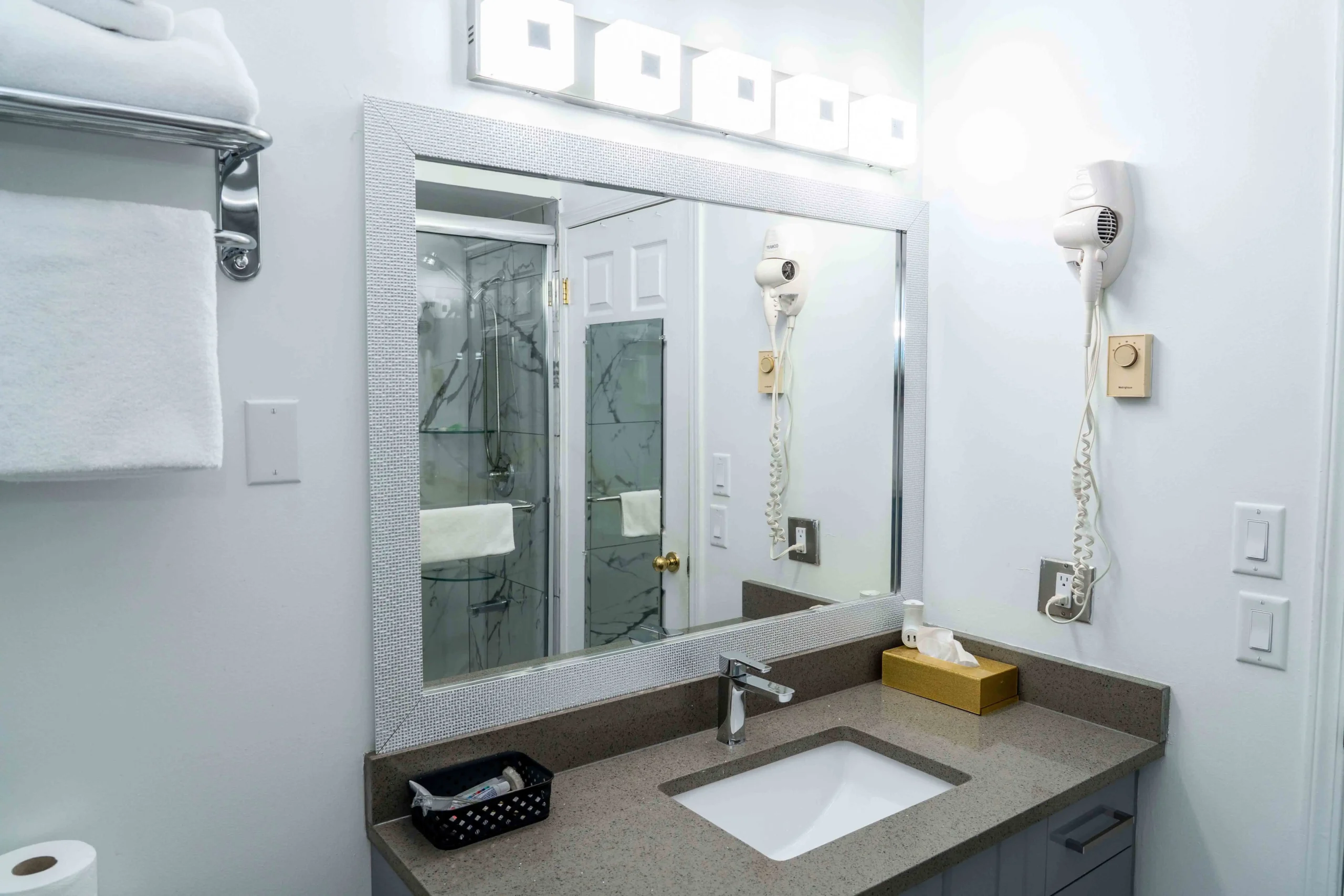Suite bathroom wide view